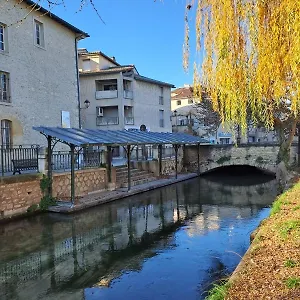 https://le-nid-de-marius.fr-provencehotel.com