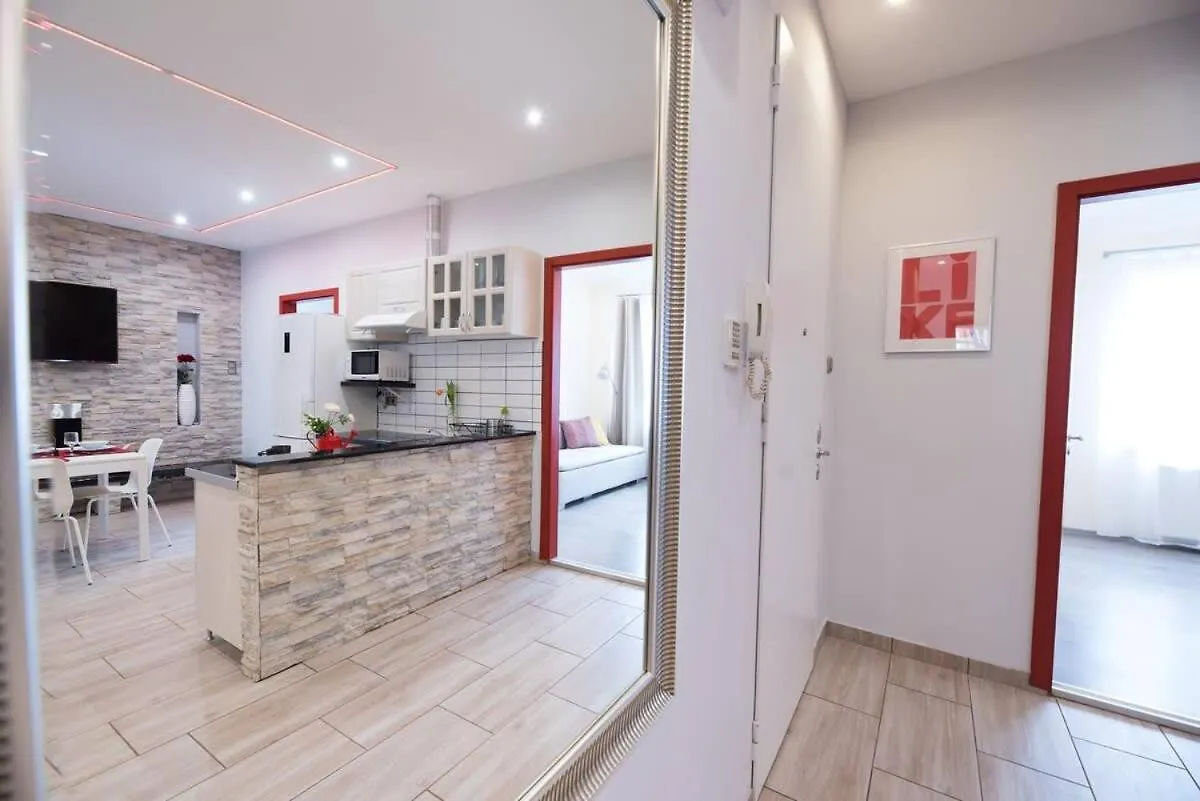Ultra Central Large Home With Ac And Balcony Budapest Hungría