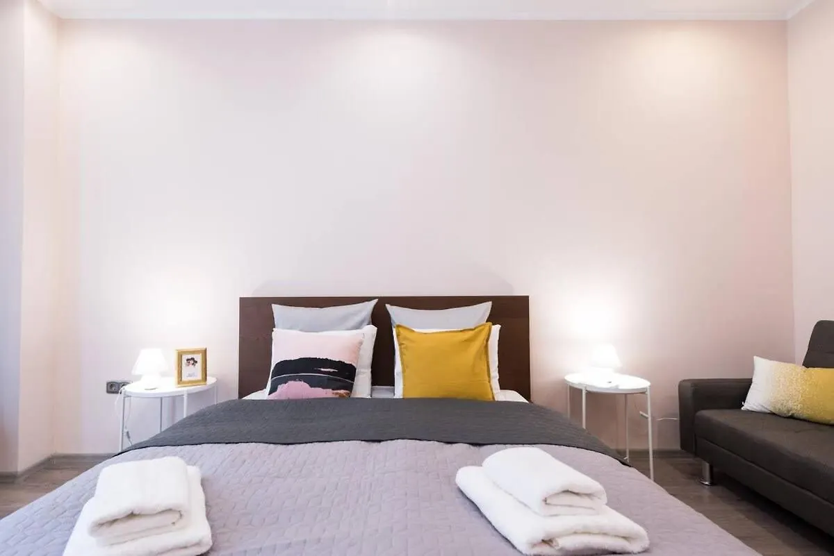 Ultra Central Large Home With Ac And Balcony Budapest Apartamento