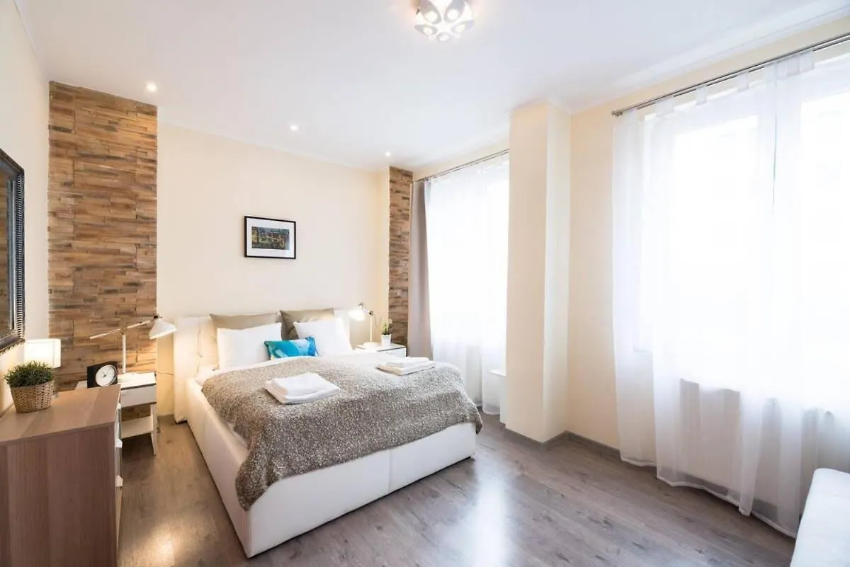 Ultra Central Large Home With Ac And Balcony Budapest 0*,